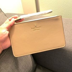 SOLD ❣️Kate Spade Wristlet
